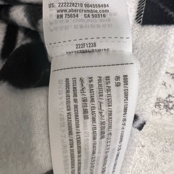 Fuzzy Abercrombie Hoodie - Picture 5 of 5